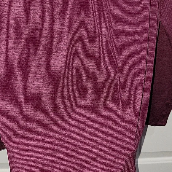 Old Navy Active Go-Dry Quarter Zip Performance Top - Picture 8 of 10